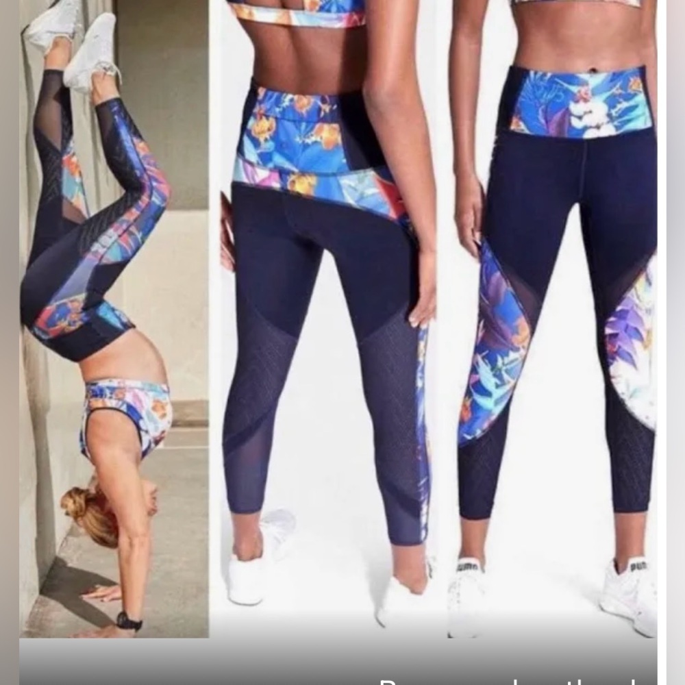 Athleta Tropical Precision 7/8 Legging Blue Floral Yoga‎ Pants - Size Medium